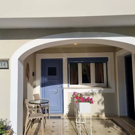Apartamento Menelino, Next To Local Bus And Airport Station Argostoli (Kefalonia)